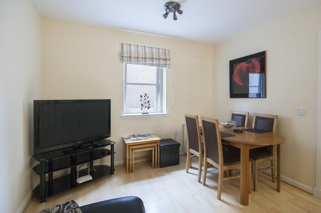 4 Varis Apartments Форрес Экстерьер фото
