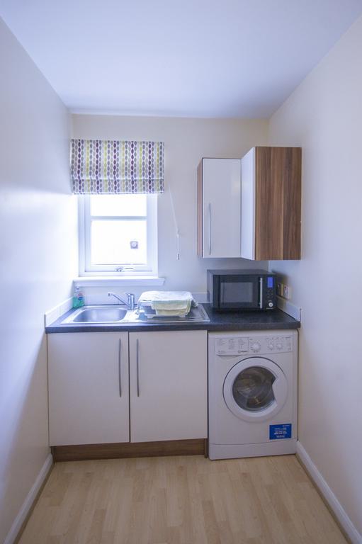 4 Varis Apartments Форрес Экстерьер фото