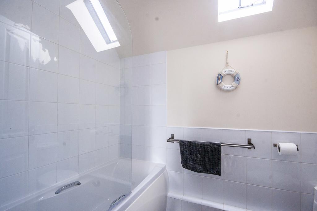 4 Varis Apartments Форрес Экстерьер фото